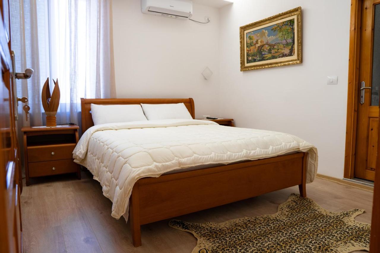 Alsara Guesthouse Gjirokaster Exterior photo