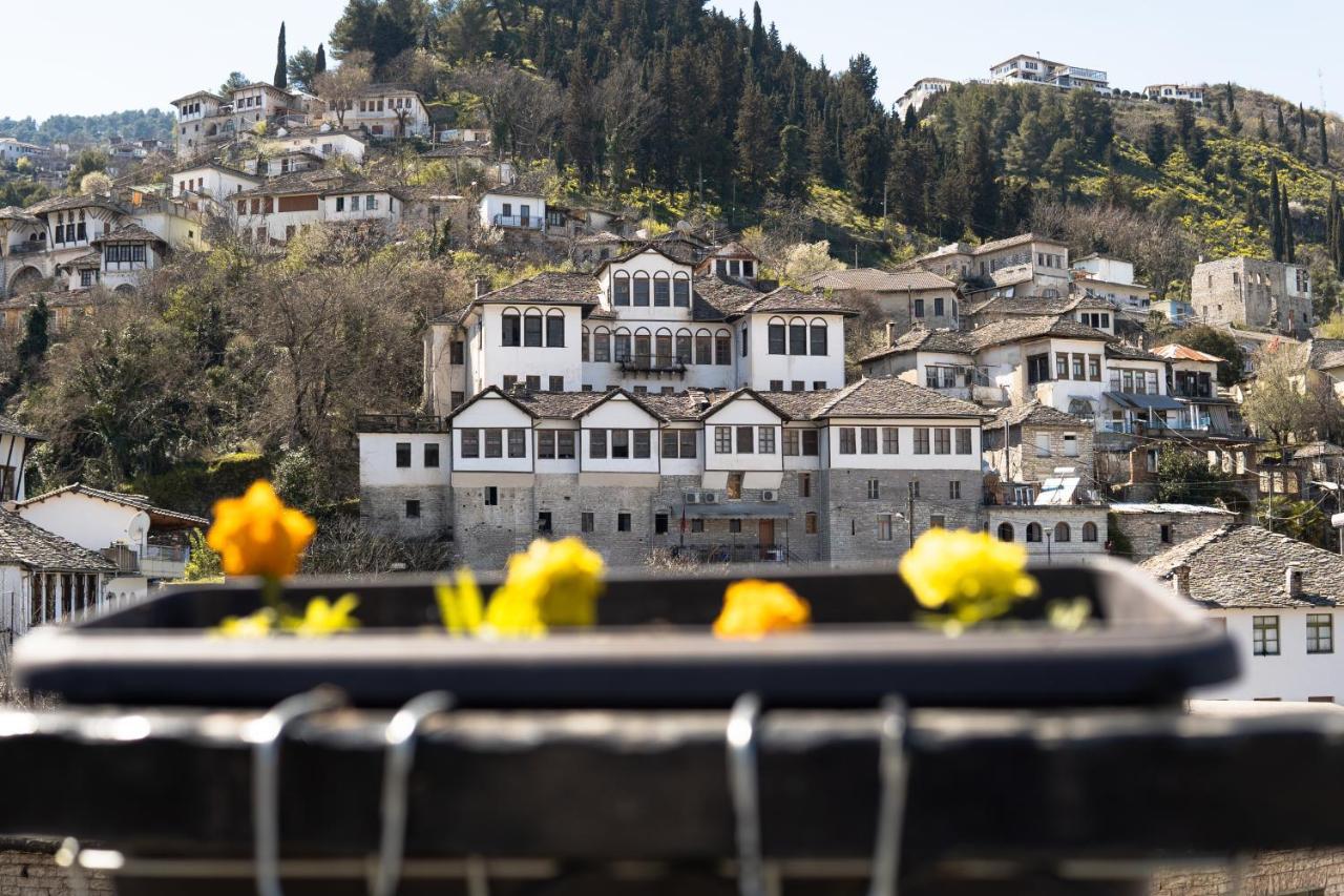 Alsara Guesthouse Gjirokaster Exterior photo