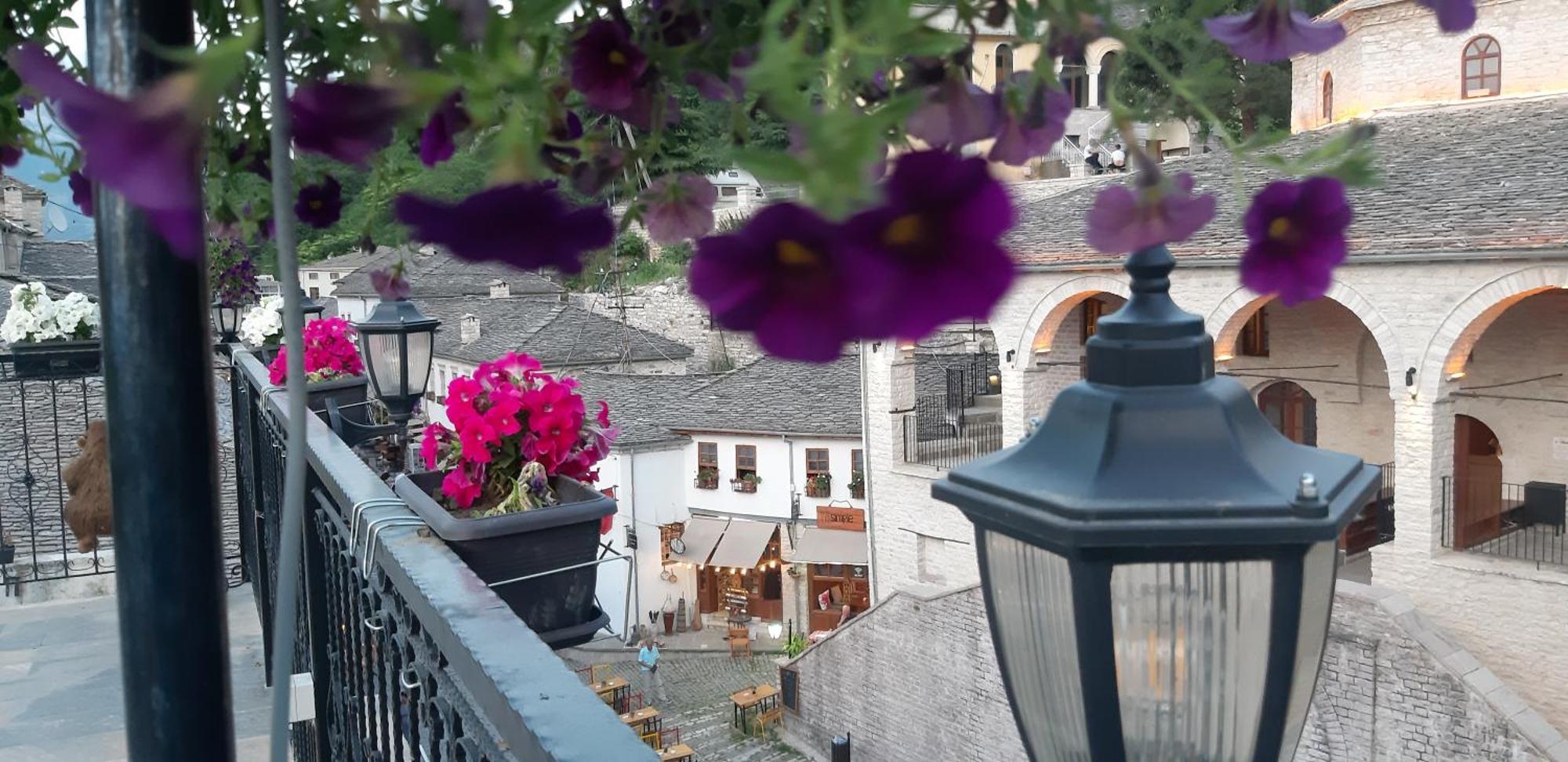 Alsara Guesthouse Gjirokaster Exterior photo